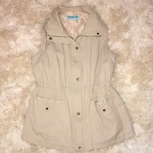 Tan vest